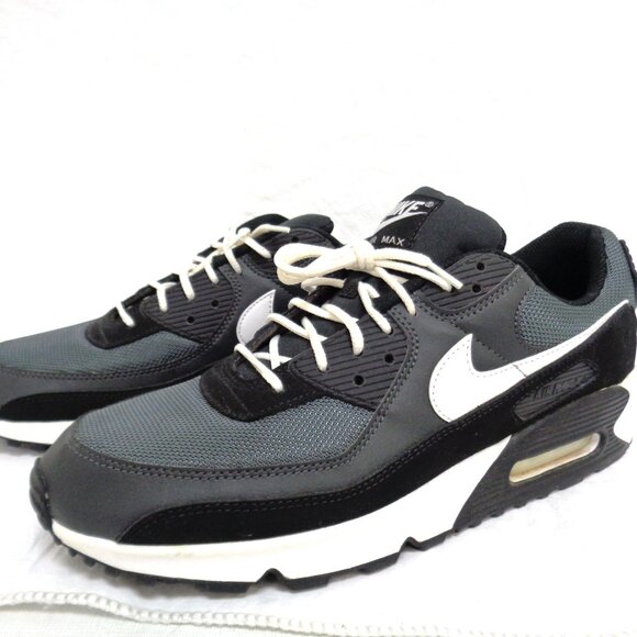 NIKE AIR MAX Black & Gray Men's size 12 Athletic Sneaker - Picture 6 of 11